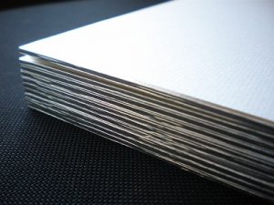 画像2: 大色紙　画仙紙張　銀縁巻１箱（50枚） (2)